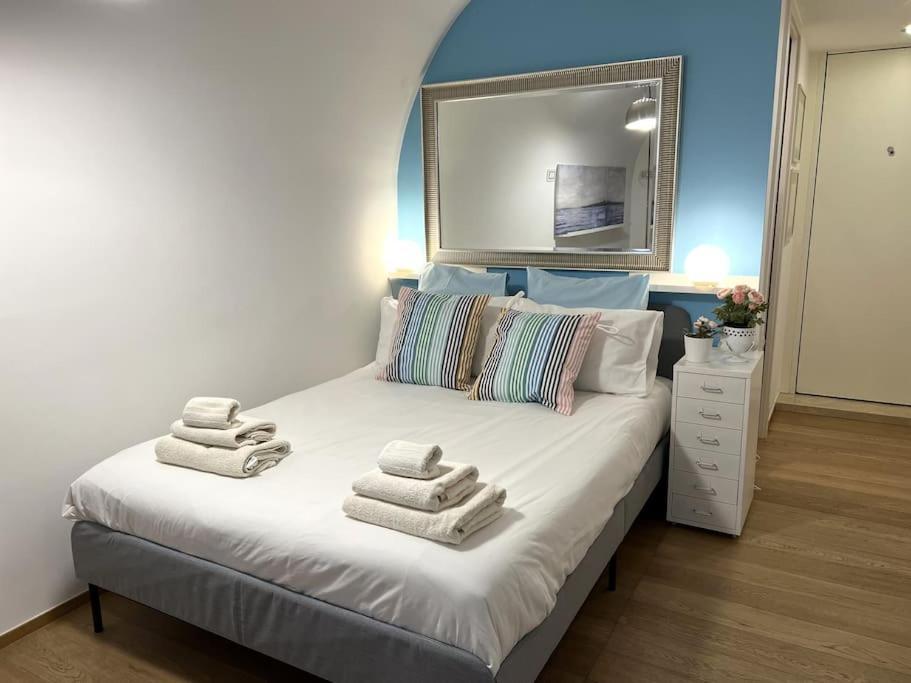 Apartament Tiny House In Centro Bari Zewnętrze zdjęcie